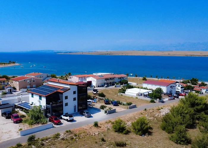 Four Points Apartman Vir