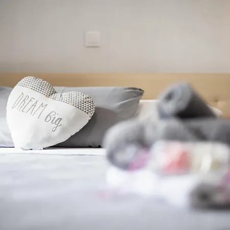 Four Points Apartman Vir