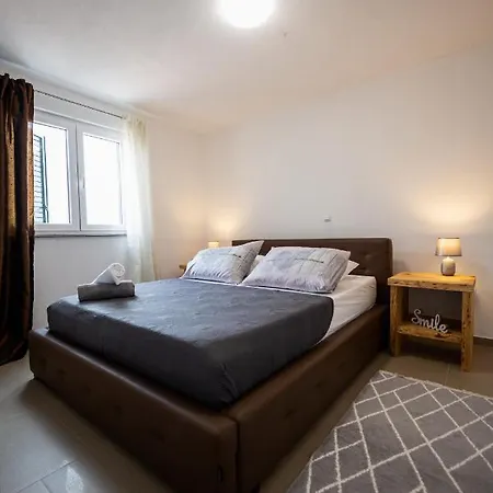 Apartment Four Points Vir