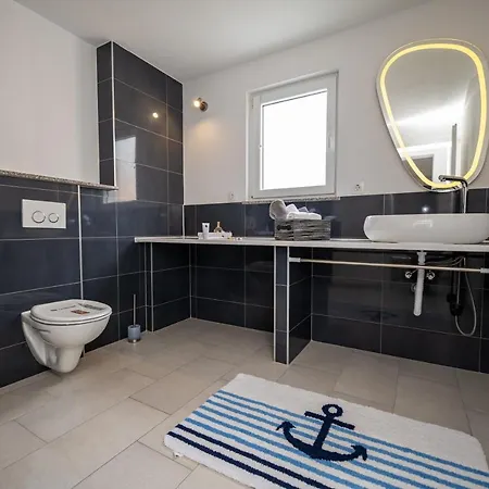 Apartment Four Points Vir