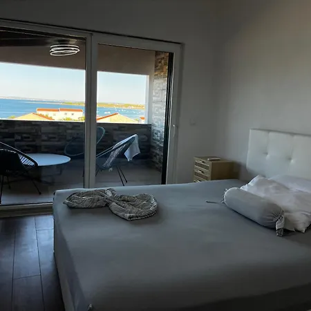 Four Points Apartman