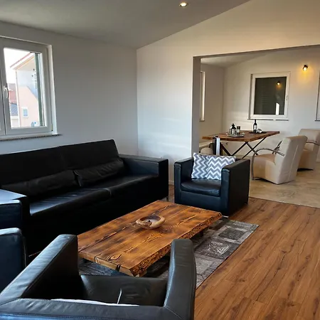 Apartment Four Points