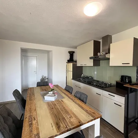 Apartman Four Points Vir