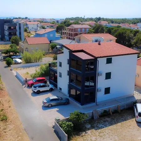 Apartman Four Points Vir