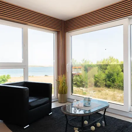 Four Points Apartman Vir