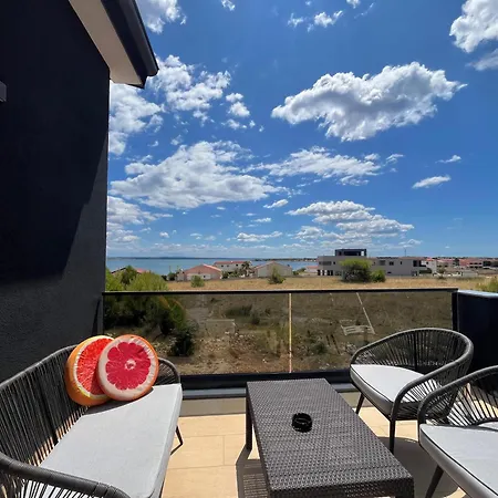 Four Points Apartman