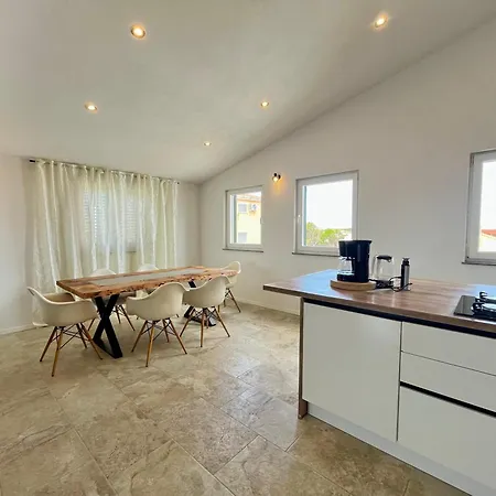 Apartman Four Points