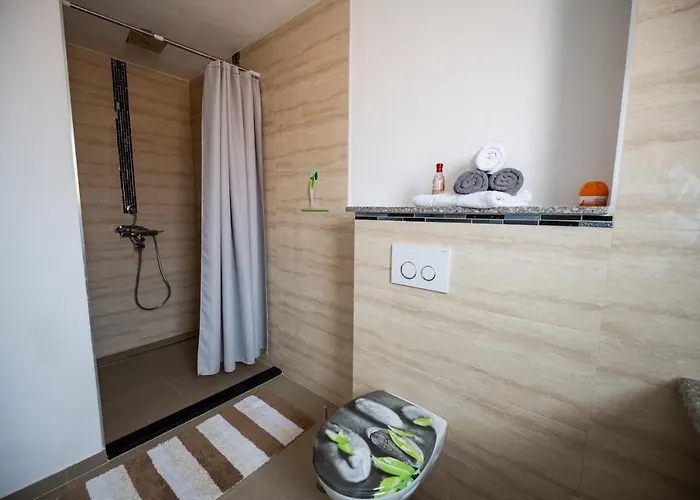 Apartament Four Points Vir