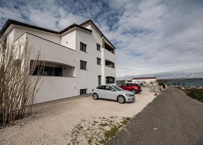 Four Points Apartmán Vir